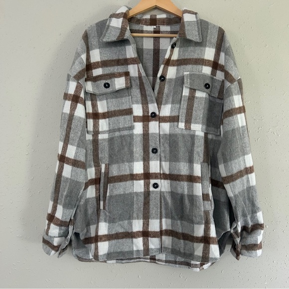 NWOT Plaid Gray and Brown Women's Jacket Shacket Button Down Sweater Casual XL - Picture 2 of 8